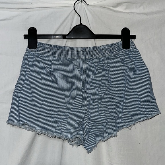blue & white stripe chambray Aerie drawstring shorts size small - Picture 2 of 3